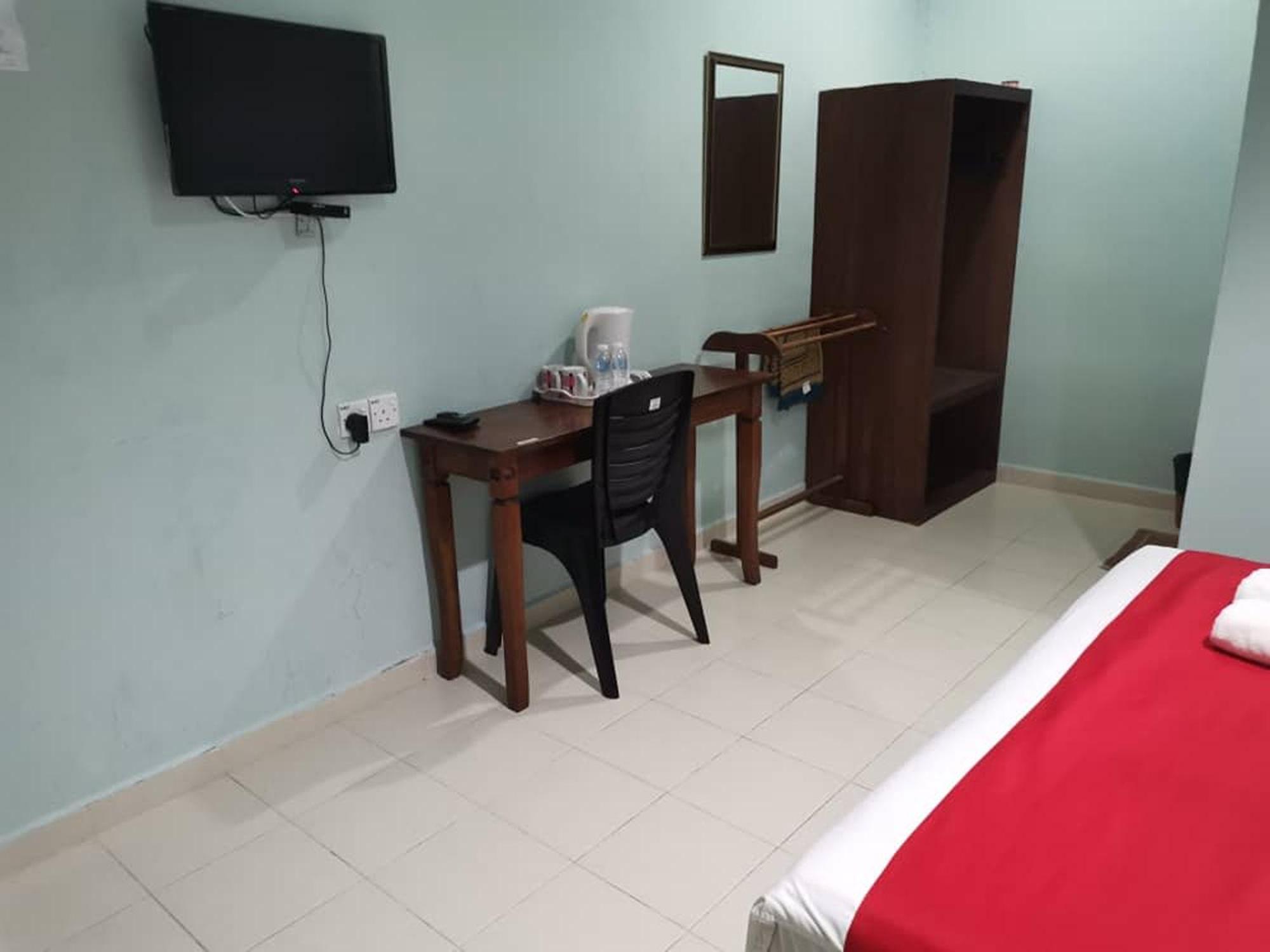 Langkawi Tok Jah Pantai Cenang Hotel 2*